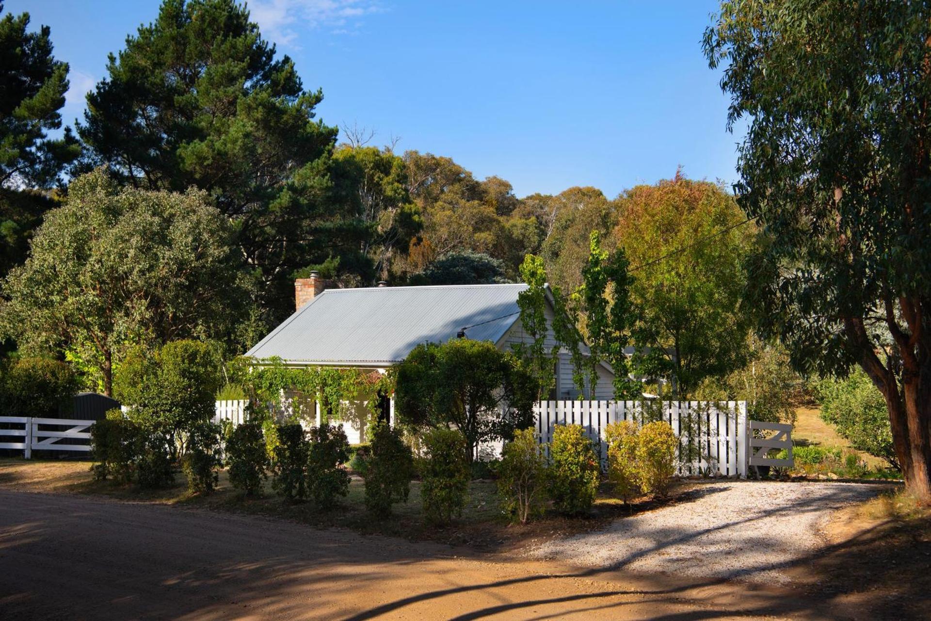Wisteria Hysteria Villa Hepburn Springs Bagian luar foto